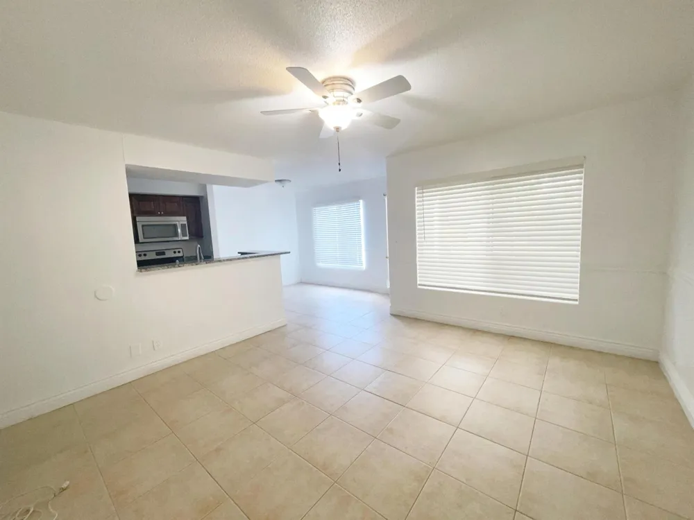 815 W Boynton Beach Boulevard W #4-102 Boynton Beach, FL 33426