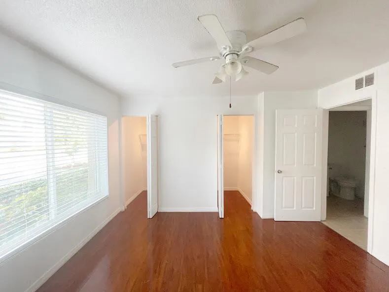 815 W Boynton Beach Boulevard W #4-102 Boynton Beach, FL 33426