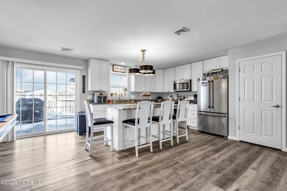 48 Albert Drive Manahawkin, NJ 08050