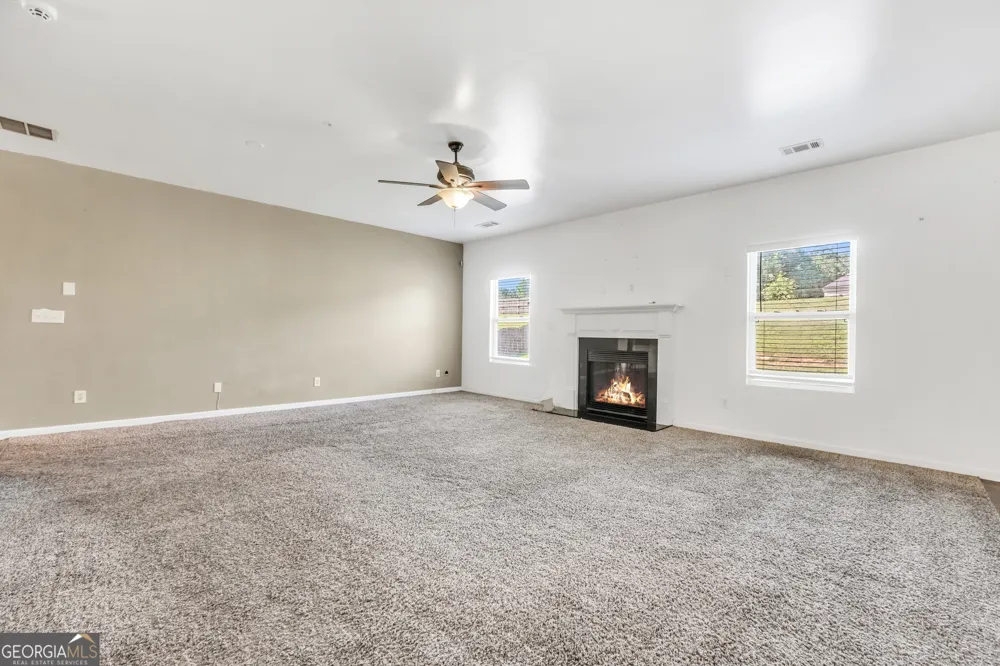 60 Snapdragon LN Covington, GA 30014
