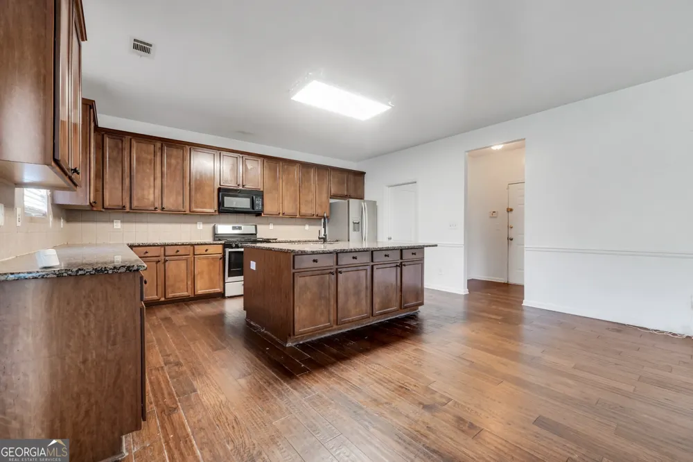 60 Snapdragon LN Covington, GA 30014