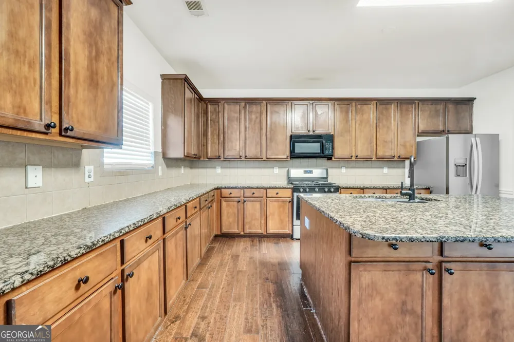 60 Snapdragon LN Covington, GA 30014