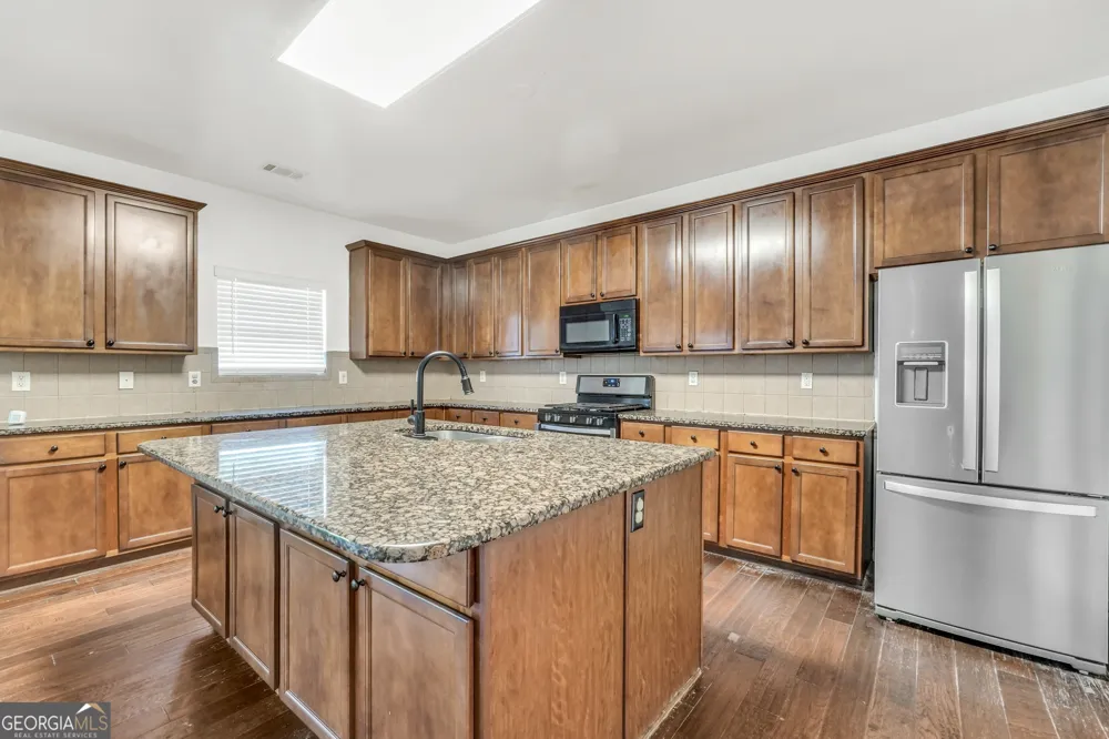 60 Snapdragon LN Covington, GA 30014