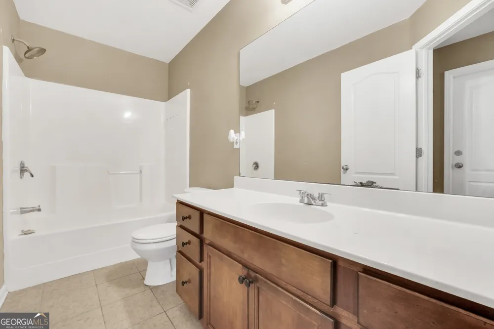 60 Snapdragon LN Covington, GA 30014