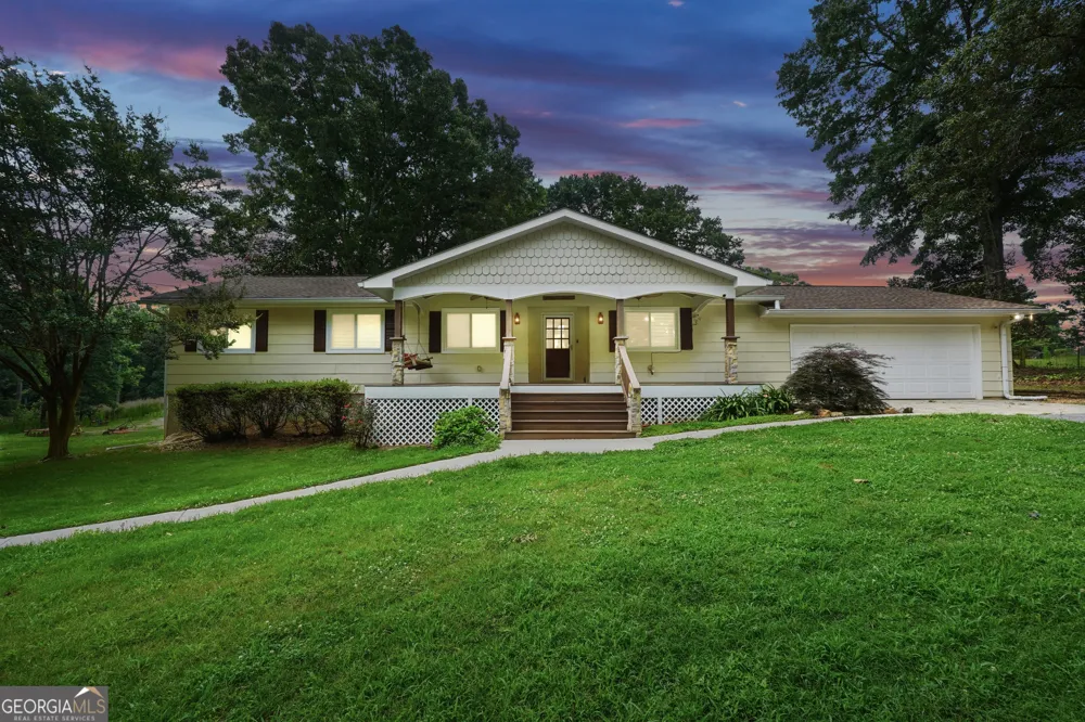 122 E Knight RD McDonough, GA 30252