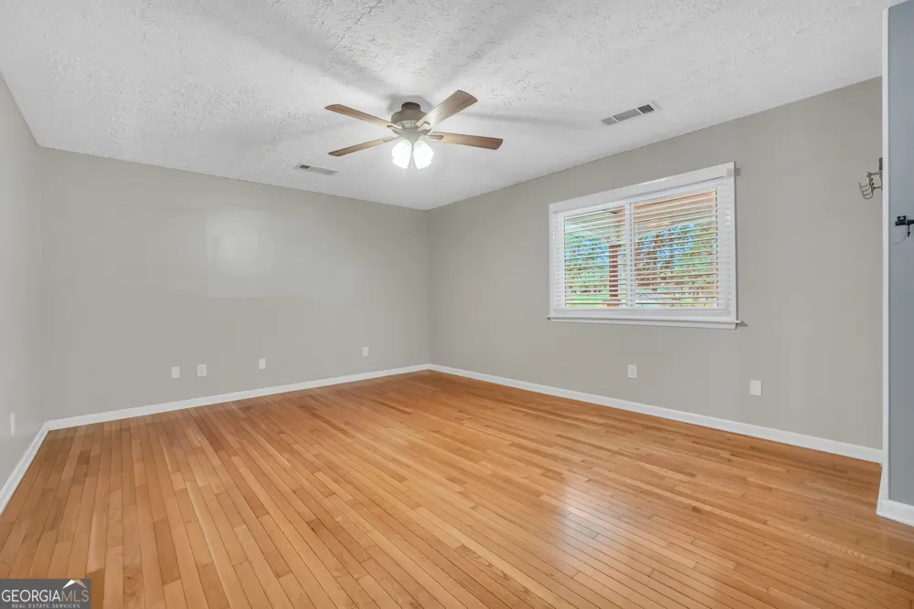 122 E Knight RD McDonough, GA 30252
