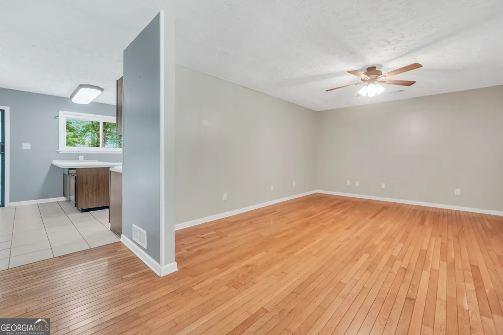 122 E Knight RD McDonough, GA 30252