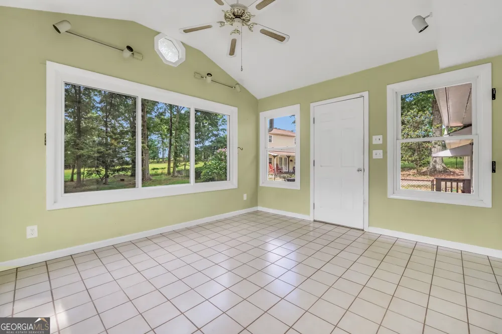 122 E Knight RD McDonough, GA 30252