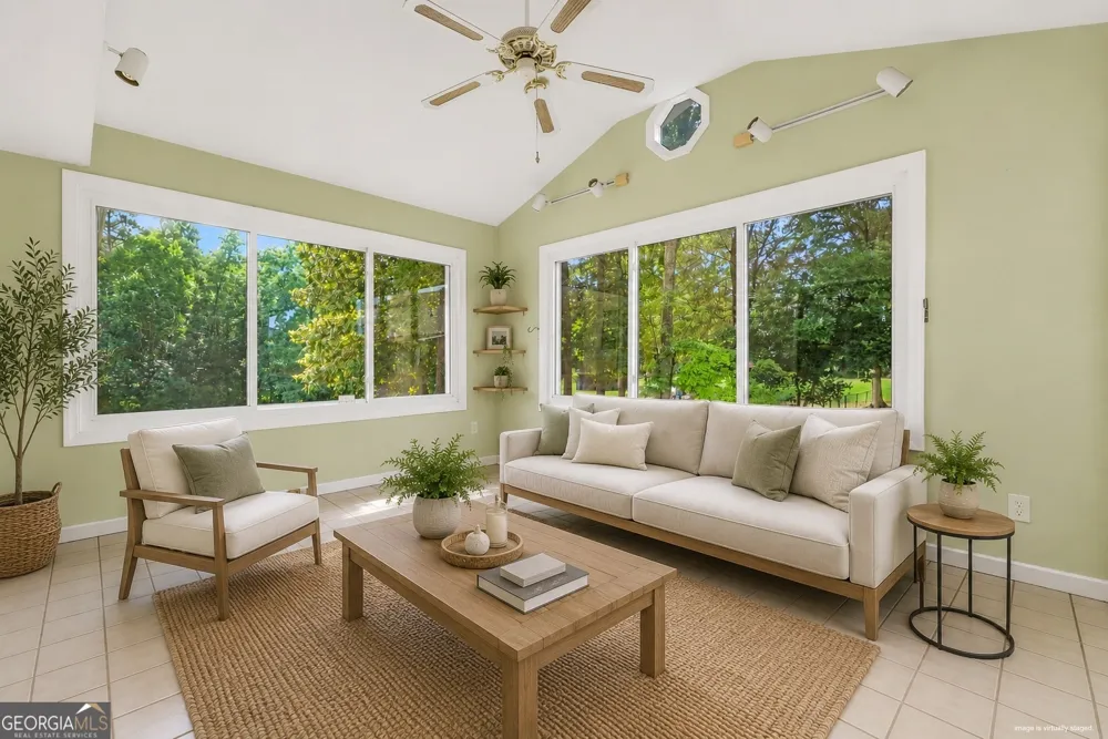 122 E Knight RD McDonough, GA 30252