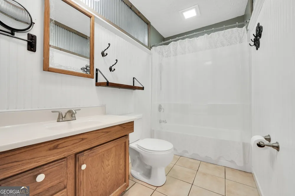 122 E Knight RD McDonough, GA 30252
