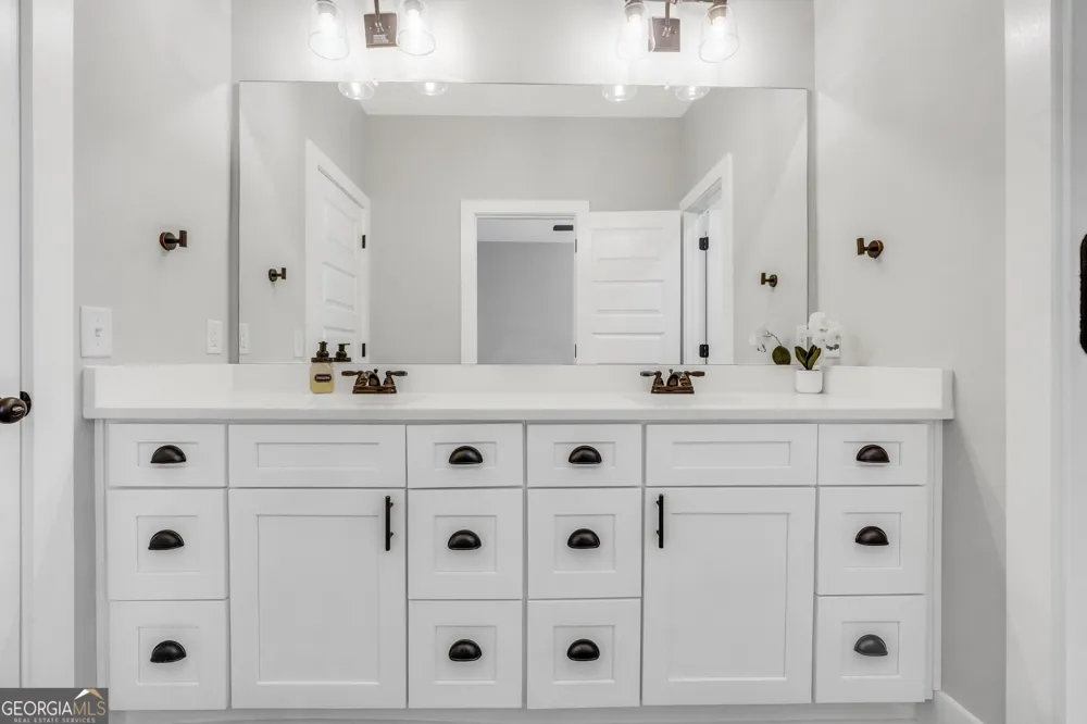 131 N Belmont WAY Forsyth, GA 31029