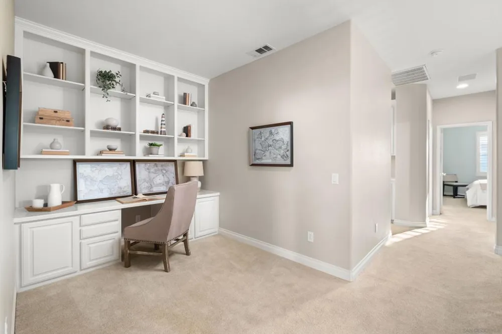 6442 Kinglet Way Carlsbad, CA 92011