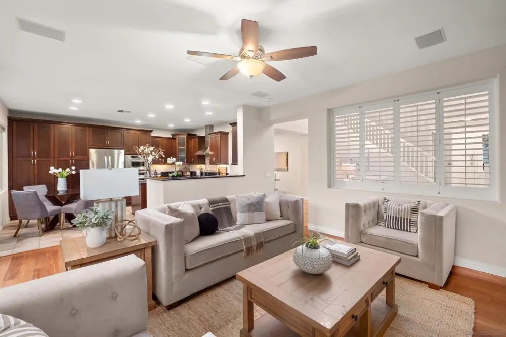 6442 Kinglet Way Carlsbad, CA 92011