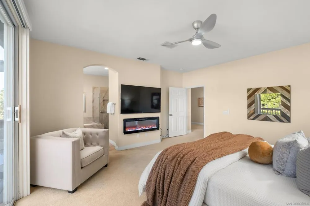 6442 Kinglet Way Carlsbad, CA 92011