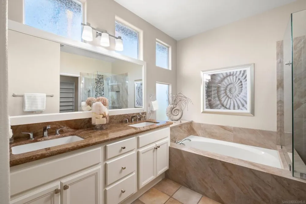 6442 Kinglet Way Carlsbad, CA 92011