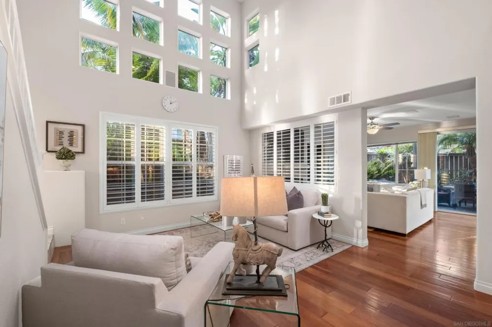 6442 Kinglet Way Carlsbad, CA 92011