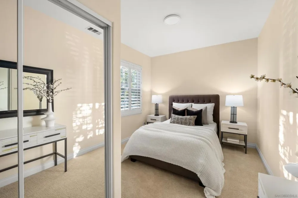 6442 Kinglet Way Carlsbad, CA 92011