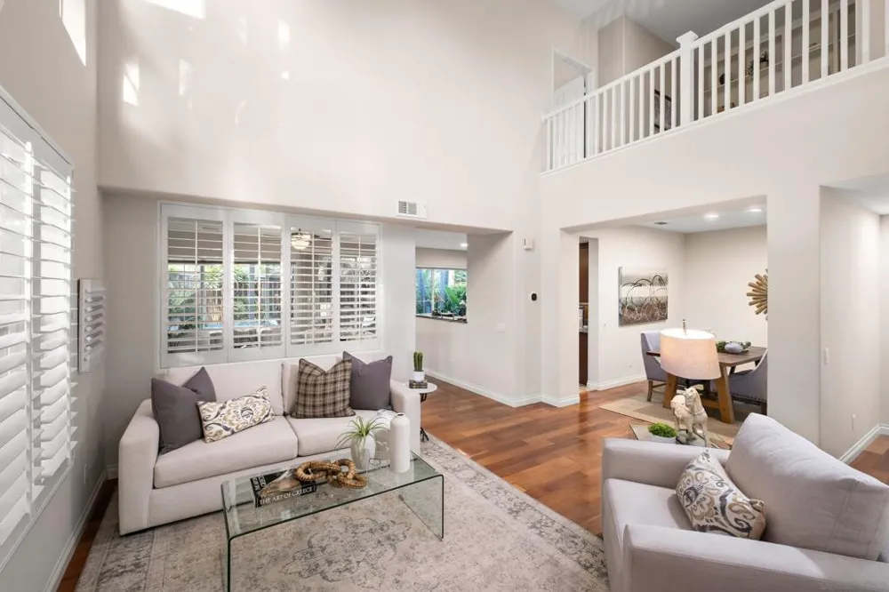 6442 Kinglet Way Carlsbad, CA 92011