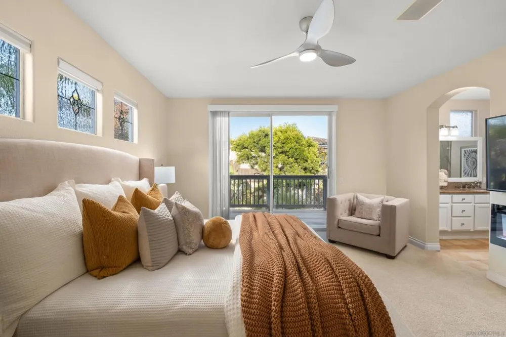 6442 Kinglet Way Carlsbad, CA 92011