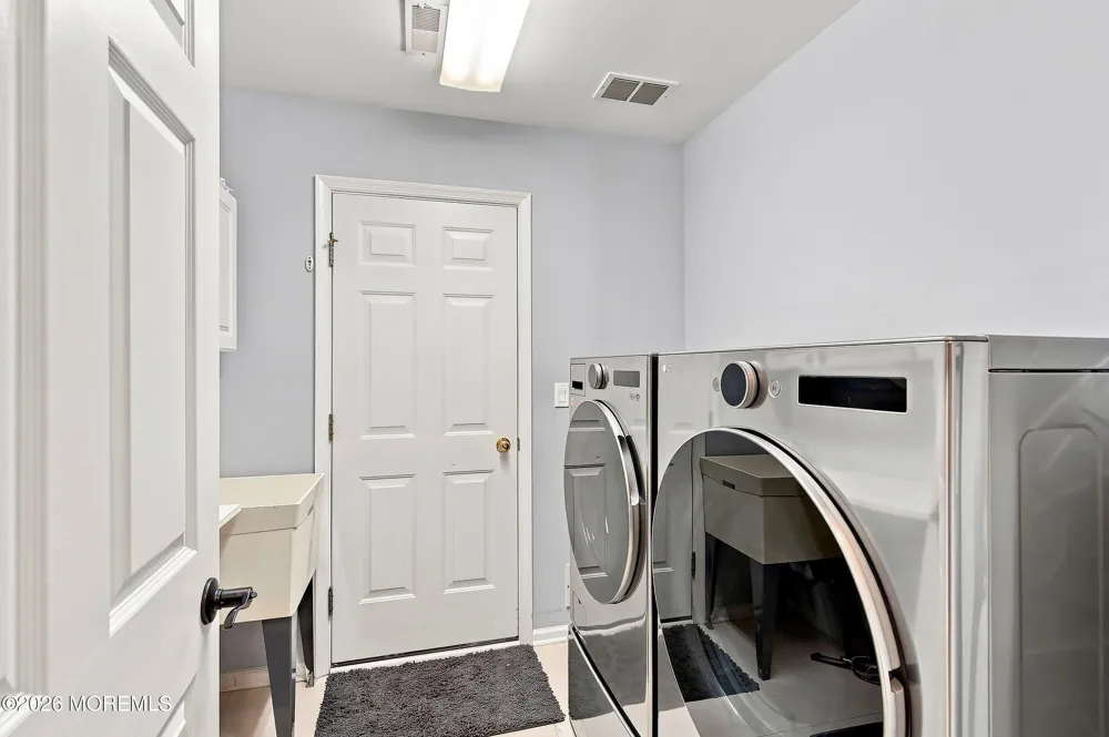 64 Merion Lane Jackson, NJ 08527