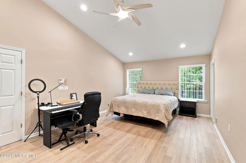 64 Merion Lane Jackson, NJ 08527