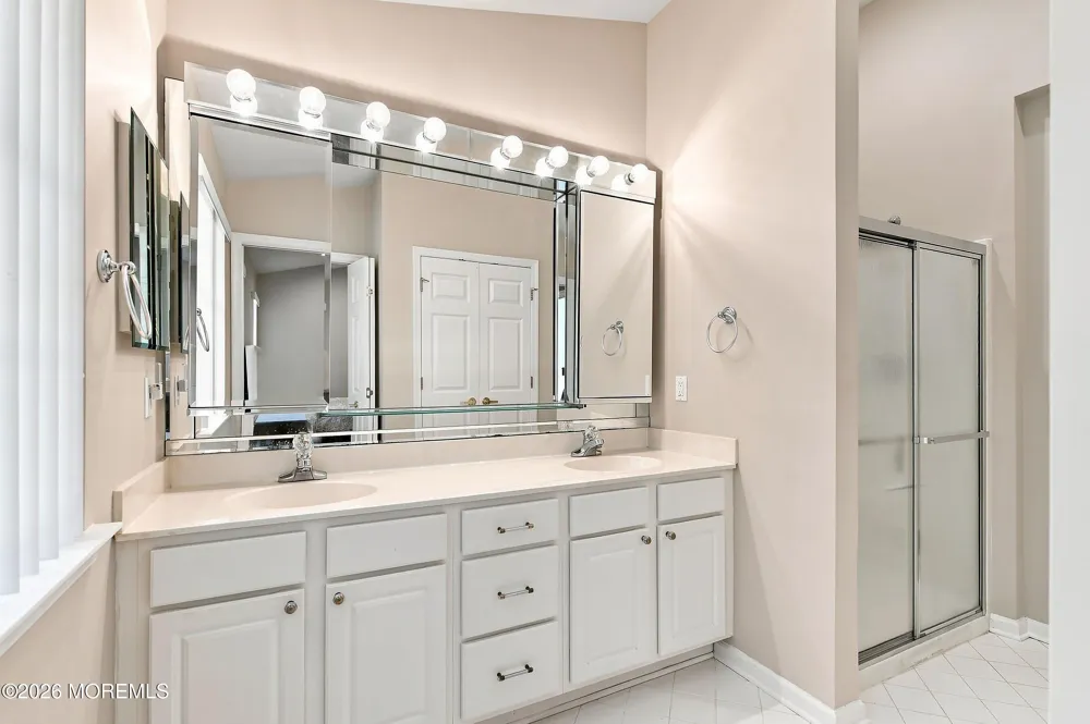 64 Merion Lane Jackson, NJ 08527