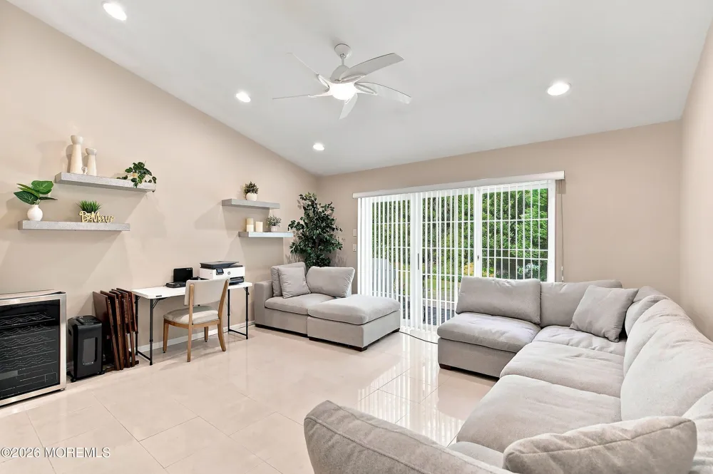 64 Merion Lane Jackson, NJ 08527