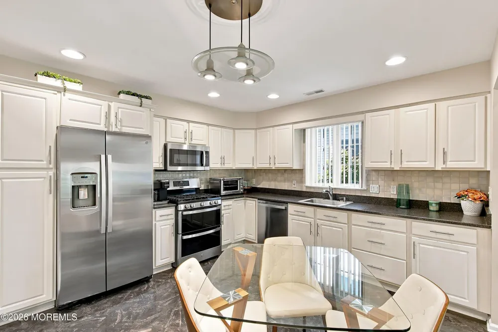 64 Merion Lane Jackson, NJ 08527
