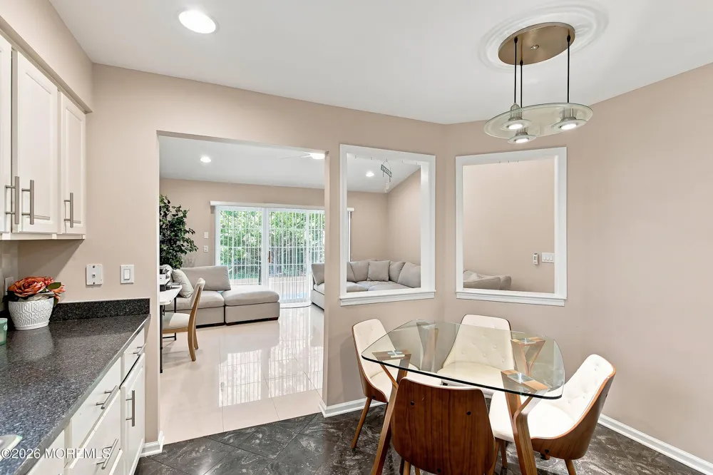 64 Merion Lane Jackson, NJ 08527