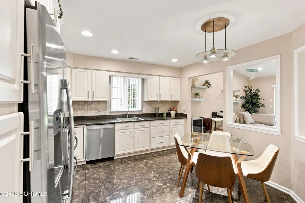 64 Merion Lane Jackson, NJ 08527