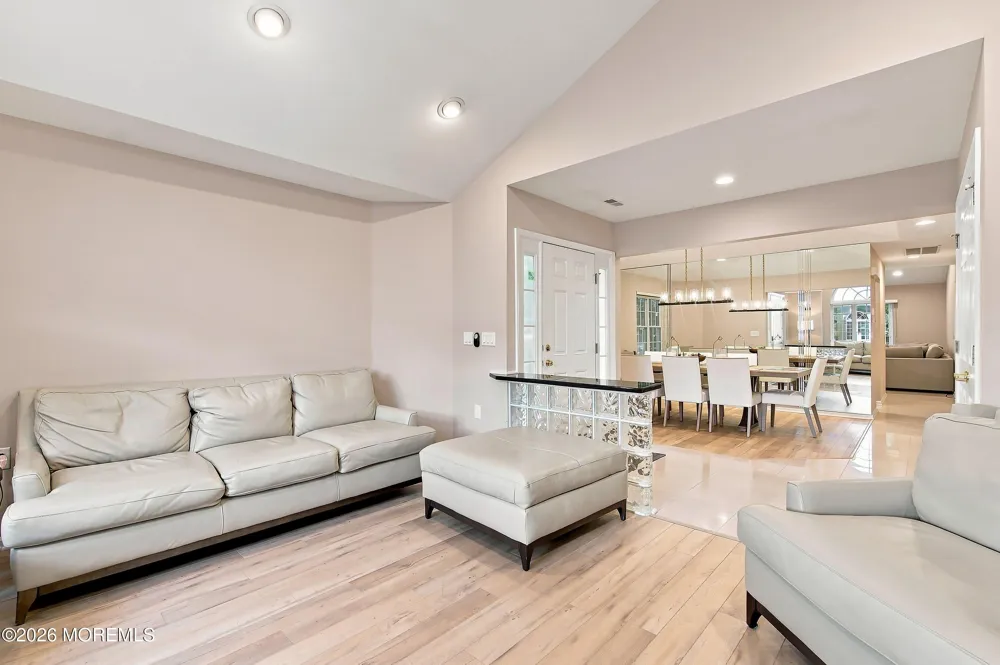 64 Merion Lane Jackson, NJ 08527