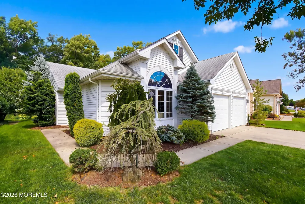 64 Merion Lane Jackson, NJ 08527