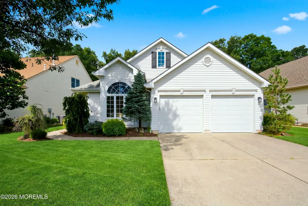 64 Merion Lane Jackson, NJ 08527
