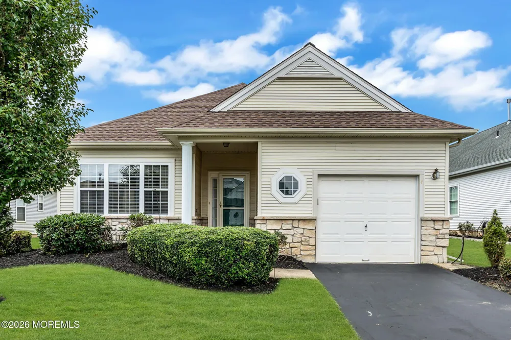 4 Frances Court Manchester, NJ 08759