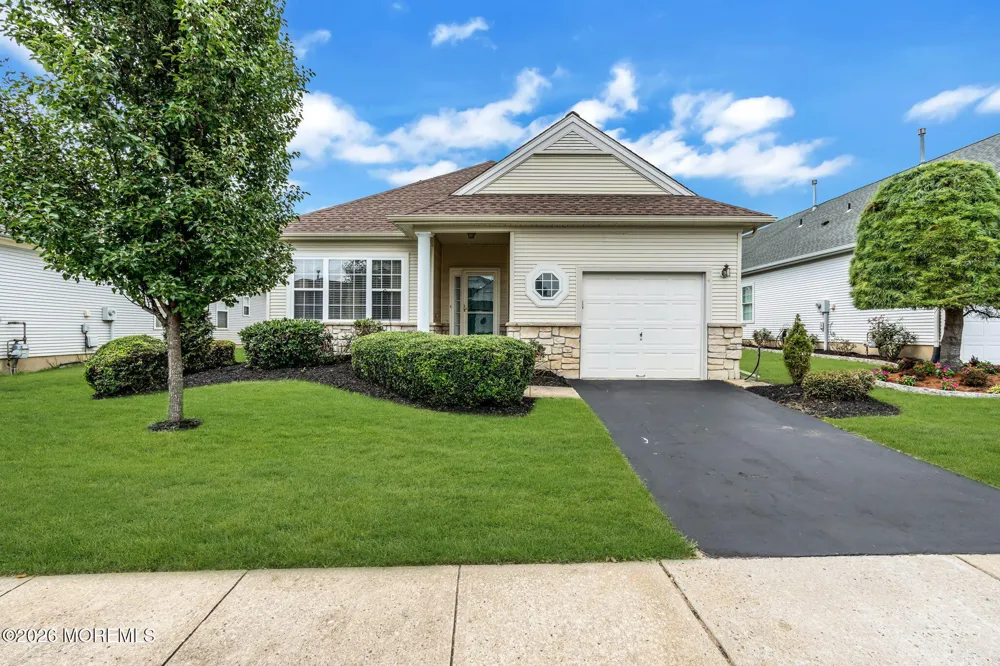 4 Frances Court Manchester, NJ 08759