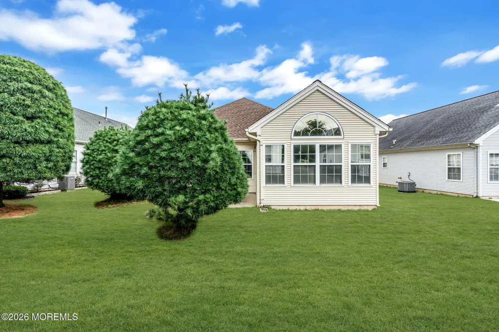 4 Frances Court Manchester, NJ 08759
