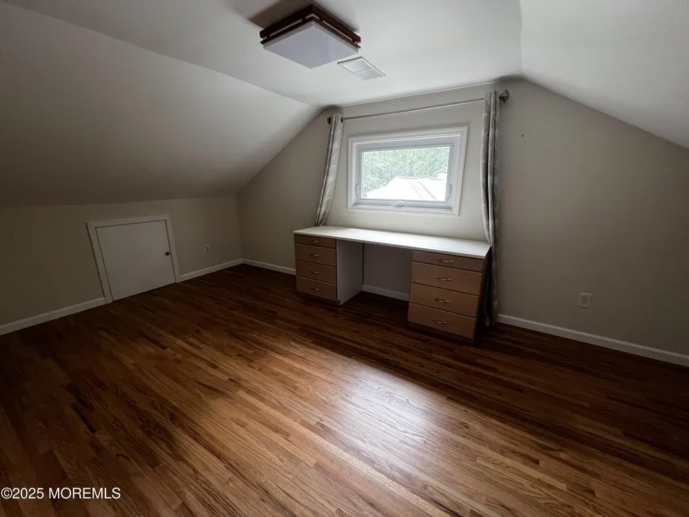 1624 Melville Street Oakhurst, NJ 07755