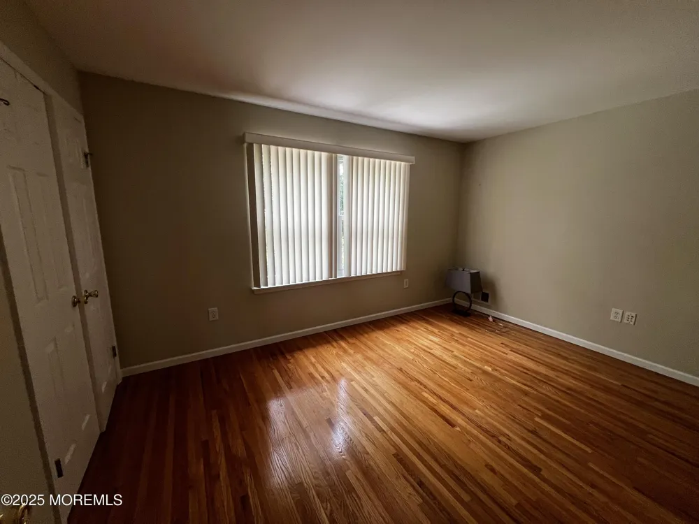 1624 Melville Street Oakhurst, NJ 07755