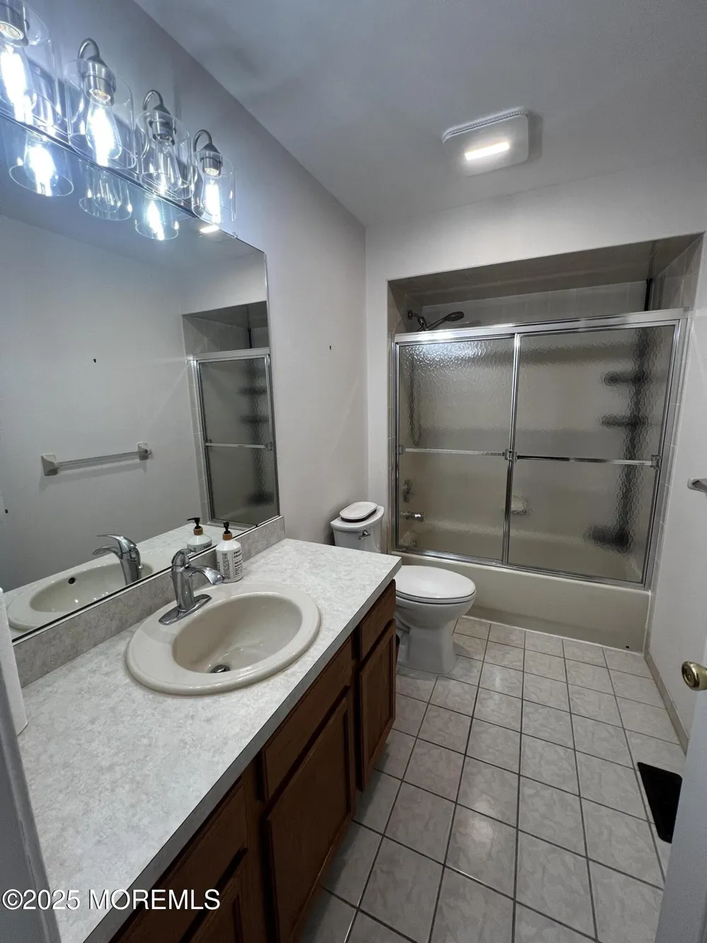 1624 Melville Street Oakhurst, NJ 07755