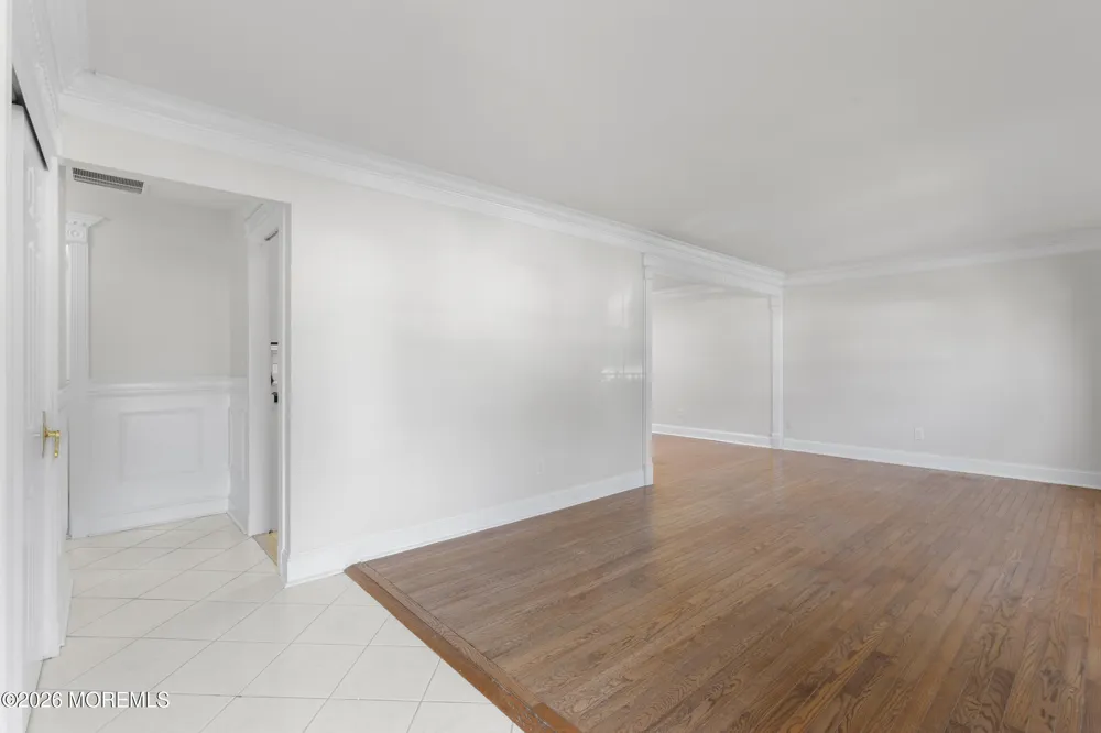 13 Laurel Crest Drive Howell, NJ 07731