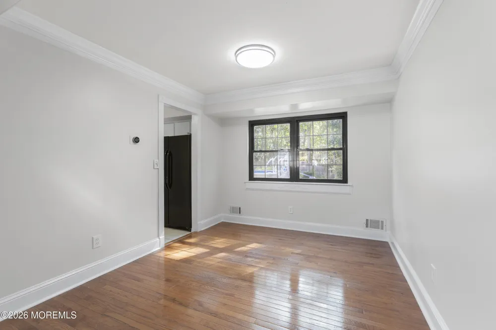 13 Laurel Crest Drive Howell, NJ 07731