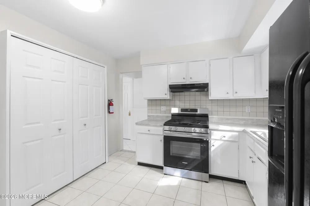 13 Laurel Crest Drive Howell, NJ 07731