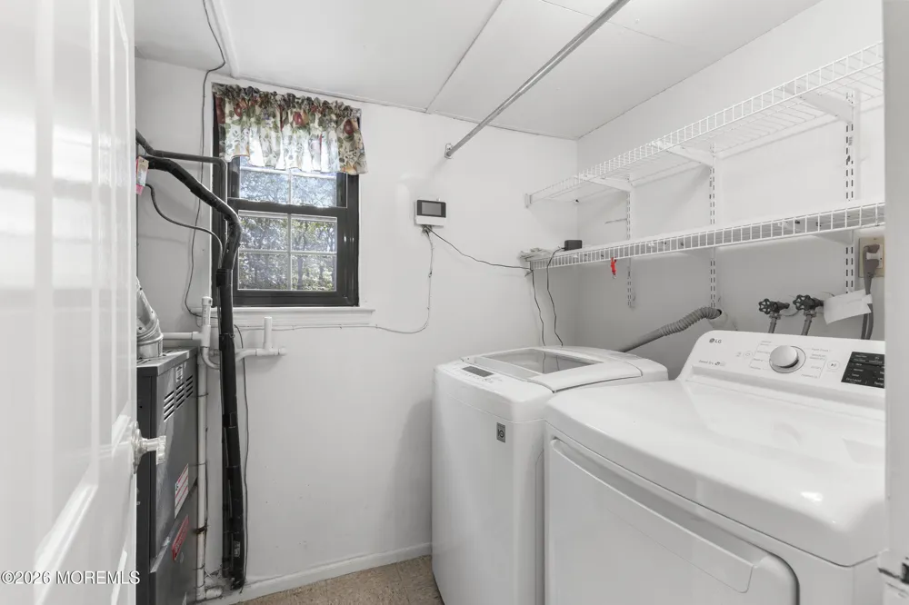 13 Laurel Crest Drive Howell, NJ 07731
