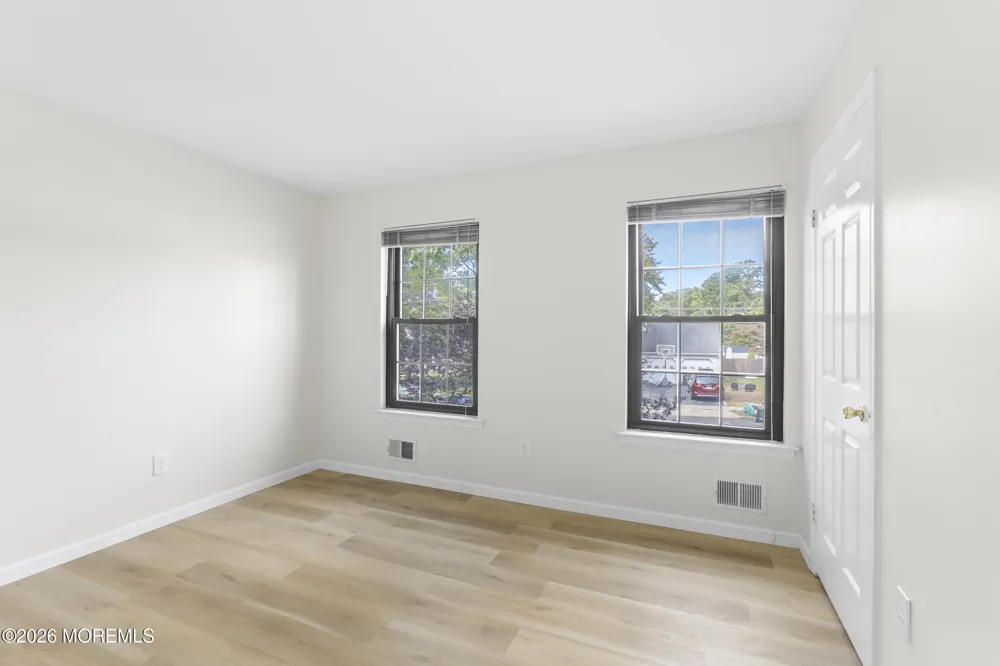 13 Laurel Crest Drive Howell, NJ 07731