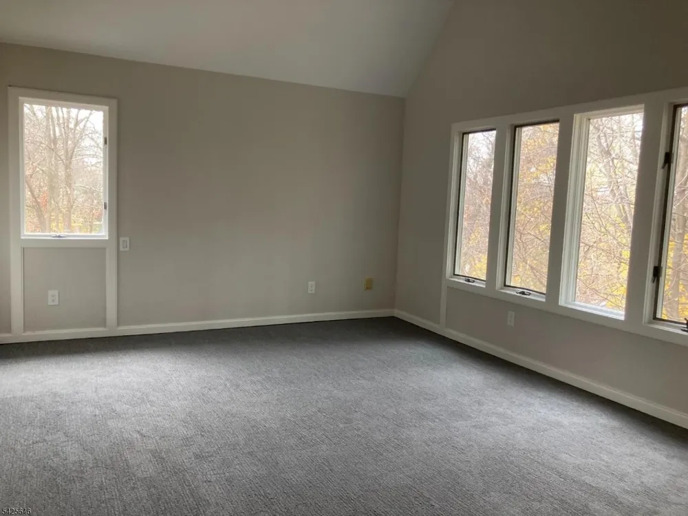 73 Park Rd Sparta, NJ 07871