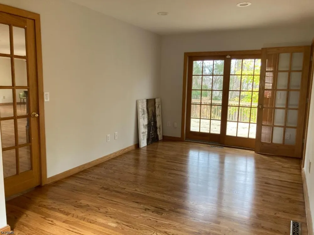 73 Park Rd Sparta, NJ 07871