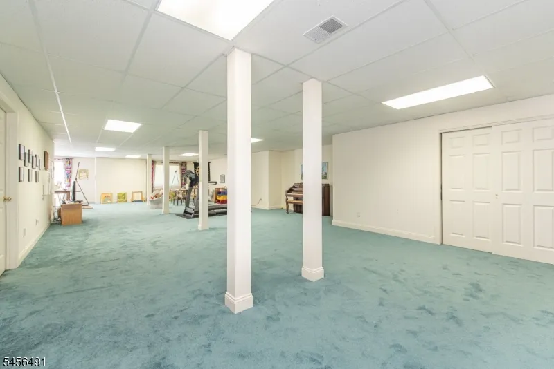 75 Schindler Way Fairfield, NJ 07004