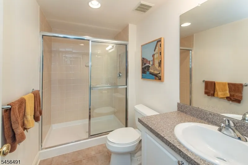 75 Schindler Way Fairfield, NJ 07004