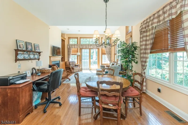 75 Schindler Way Fairfield, NJ 07004