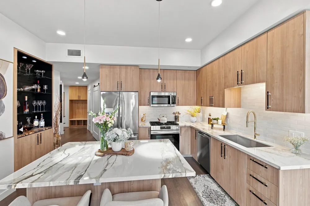 1212 Demonbreun St #1101 Nashville, TN 37203
